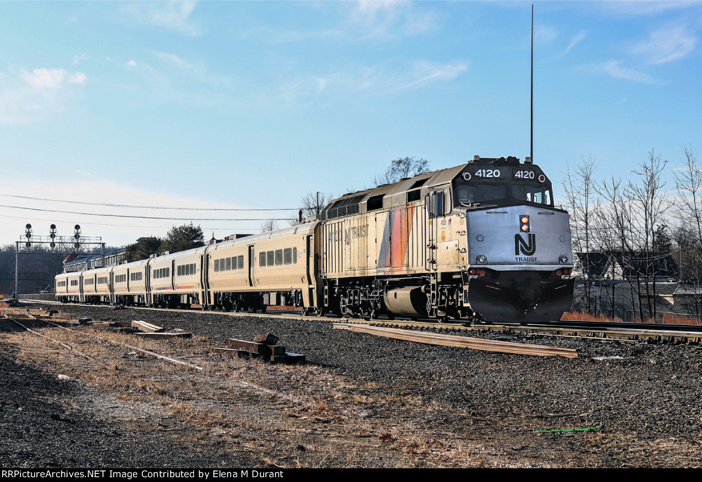 NJT 4120 on 1249